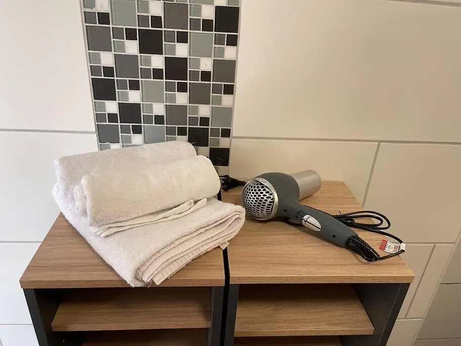 Dachgeschoss Fuer 4 Mit Terrasse Apartment Vienna 0*,