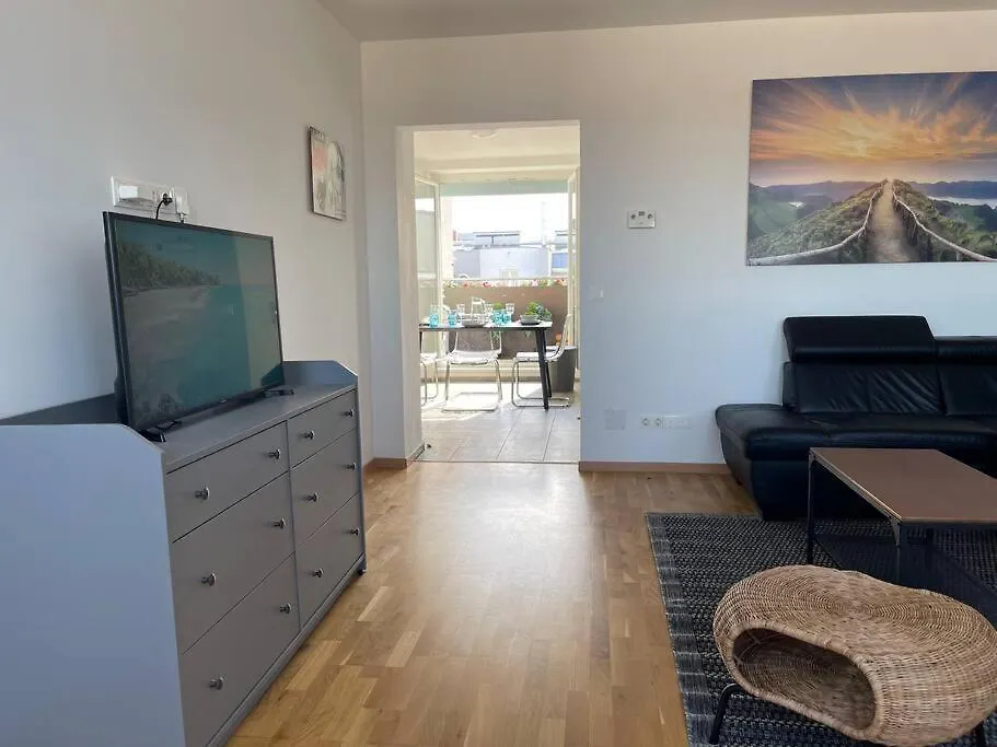 Dachgeschoss Fuer 4 Mit Terrasse Apartment Viena Austria